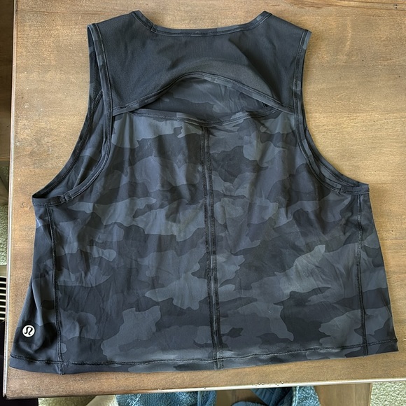 Lululemon cropped sculpt tank - Picture 2 of 2